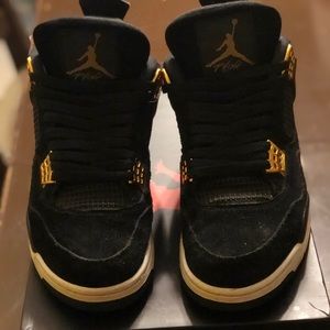 Air Jordan 4 royalty